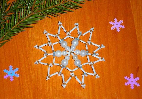 How To Make A Snowflake Out Of Beads