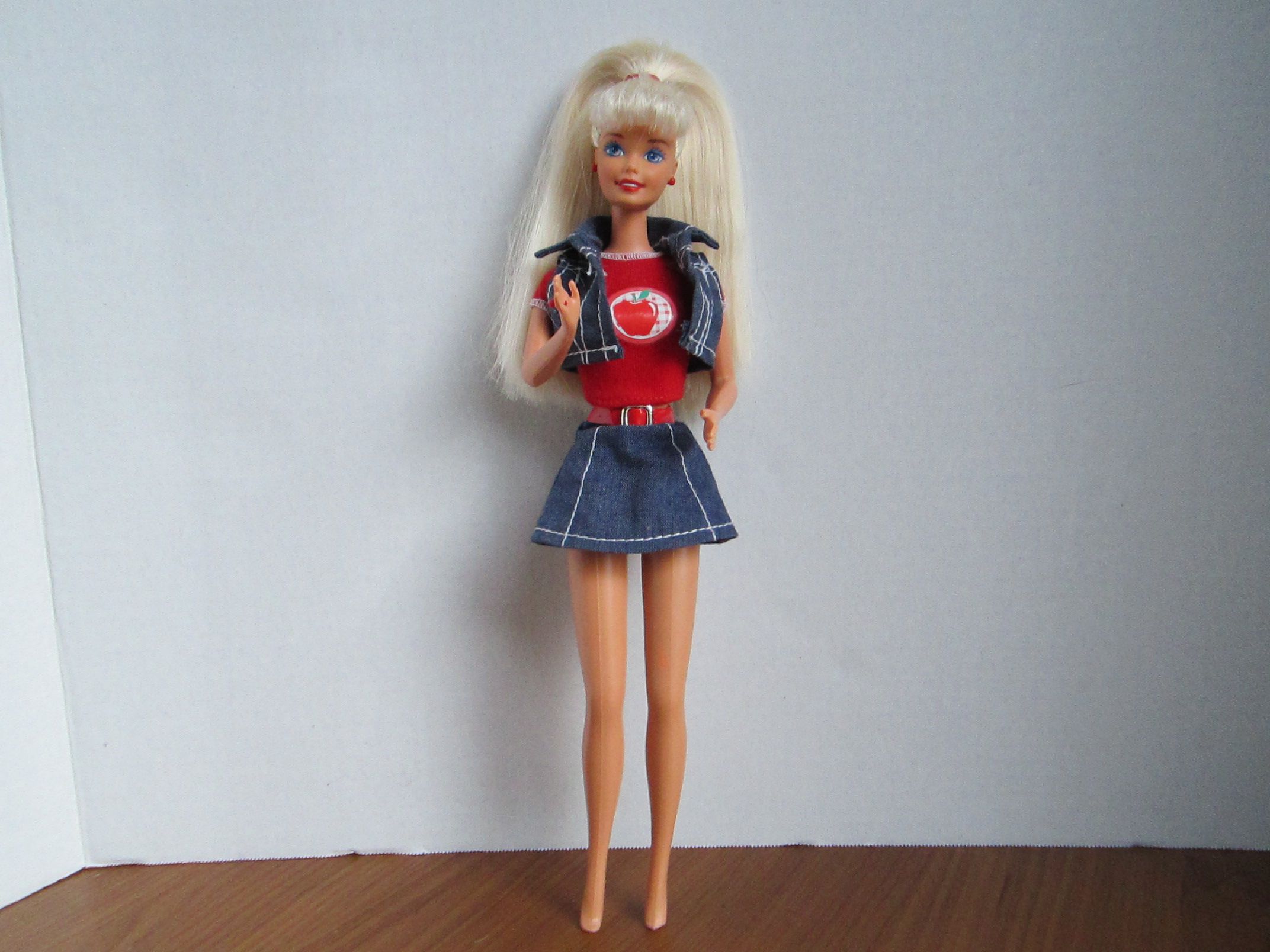 1976 barbie school girl.