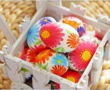 How To Decorate Easter Eggs