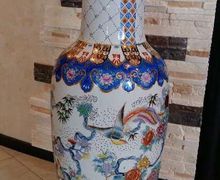 A floor standing vase "Japanese"