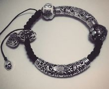 Metallic bracelet