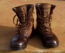 Guide: How to lace dress shoes with style?