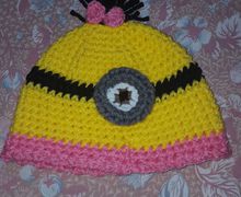 Minion girl crochet hat