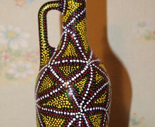 Bottle decorated with "Mosaic" spot painting