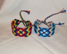 Knitted bracelet with diamond pattern