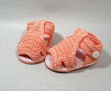 Crocheted Peach color baby sandals