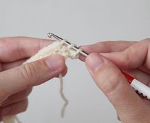 How To Crochet A Scarf