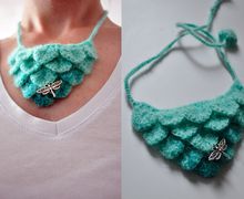 Crochet necklace