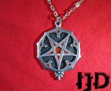 Silver Gothic Pentagram - Pentagram Pendant - Satanic Jewelry - Witches Necklace - Black Metal Necklace - Pentagram Medallion - Pentagram
