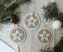 Farmhouse Traditional Christmas Decor