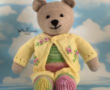 Hand knitted one of a kind teddy bear - Celandine.