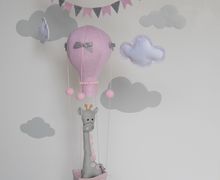 BABY GIRL MOBILE GIRAFFE/ HOT AIR BALLOON MOBILE/BALLOONS NURSERY DECOR/GIRAFFE BABY MOBILE/BABY SHOWER GIFT/FELT BALLOONS MOBILE/GIRAFFE NURSERY DECOR