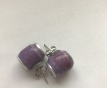 Stud earrings made from paperbead