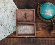 Wooden keepsake/ memory box - Present for the traveler