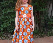 Beautiful cotton dress for little girls with hair-clip