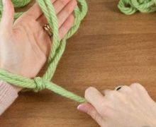 How To Arm Knit A Scarf
