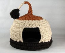 Crochet cat bed or pet house Cappuccino with tassel for playing