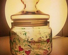 Ornamental cookie jar with hearts