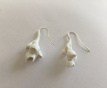 minimalist white bouquet polymer clay earrings n.006