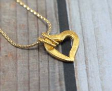 Valentines Day Gift for Her Necklaces for Women Gold Necklaces Gold Filled Heart Women Jewelry Dainty Necklaces Heart Charm Necklace