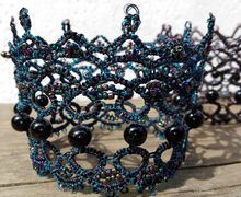 Tatting lace crown