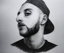 A portrait  of L'one singer