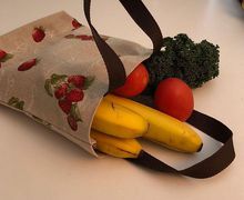 Personalized Strawberry Lunch Tote