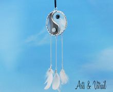 Sensor of Dream Stained Glass, Yin Yang White and Black, 3.75 " (7.25cm) diameter