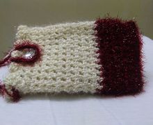 Hand made crochet mobile pouch