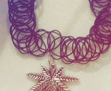 Cannabis leaf choker