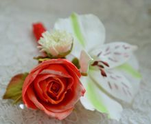 A floral boutonniere