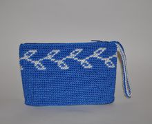 Knitted cosmetic clutch-bag