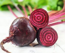 DIY dishes from beet