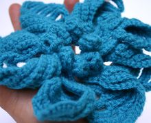 8 Spiral petal Flower Brooch