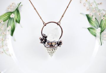 Clear Quartz and Topaz Sea Shell Pendant Necklace