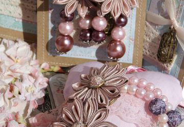 Creamy Kandzasi set (wristlet and earrings)