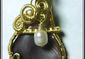 Wire wrap weave, OBX wampum pendant