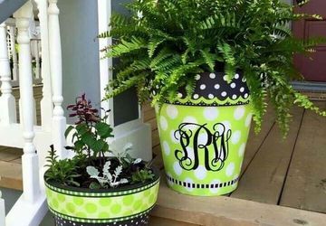 DIY Decorated flower pots