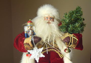 Red Velvet Santa Claus