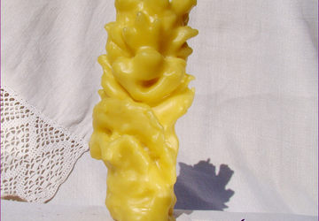 Happy candle, Joy candle, Happiness candle, Smiling candle, Face candle, Beeswax candle, Flower candle, Hand-sculpted beeswax candle, Hand-carved candle