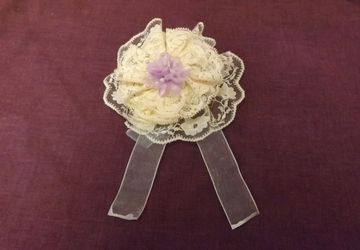 Beautiful cream & lilac lace hair clip