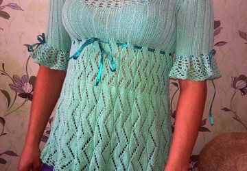 A green summer tunic
