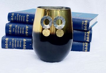 The inner circle - Rustic gold and silver tone hammered disc earrings
