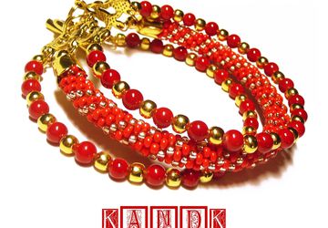 "Cranberry" triple coral bracelet