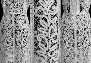 A sarafan "Frost window"