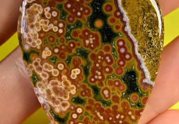 Oceanic jasper cabachon