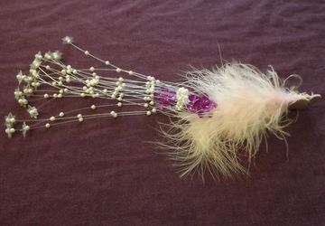 pretty feather star beaded hair clip