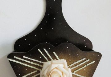 LETTER AND KEY HOLDER