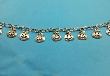 Jack o' Lantern charm bracelet