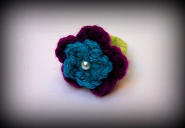 Flower Ring with a vintage touch